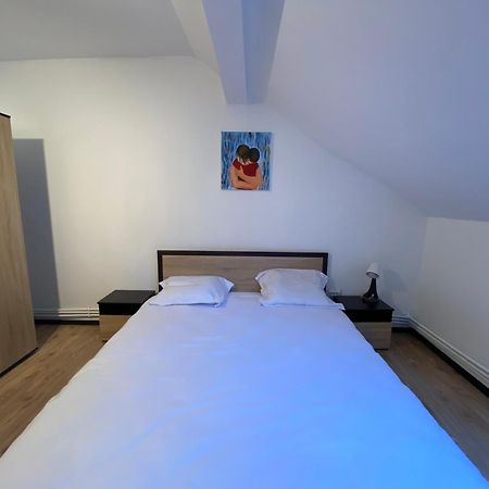 Steve Rooms Iasi Exterior foto