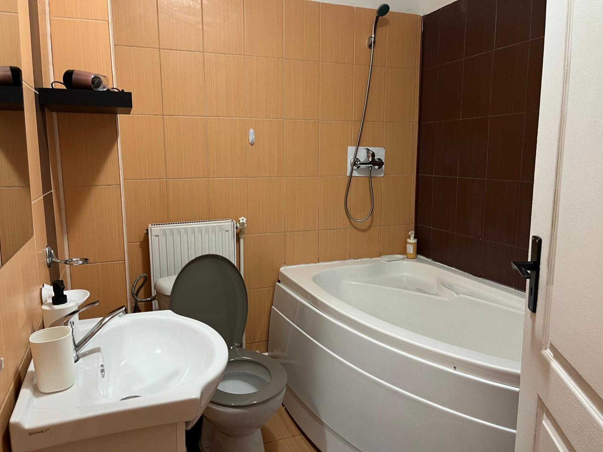 Steve Rooms Iasi Exterior foto