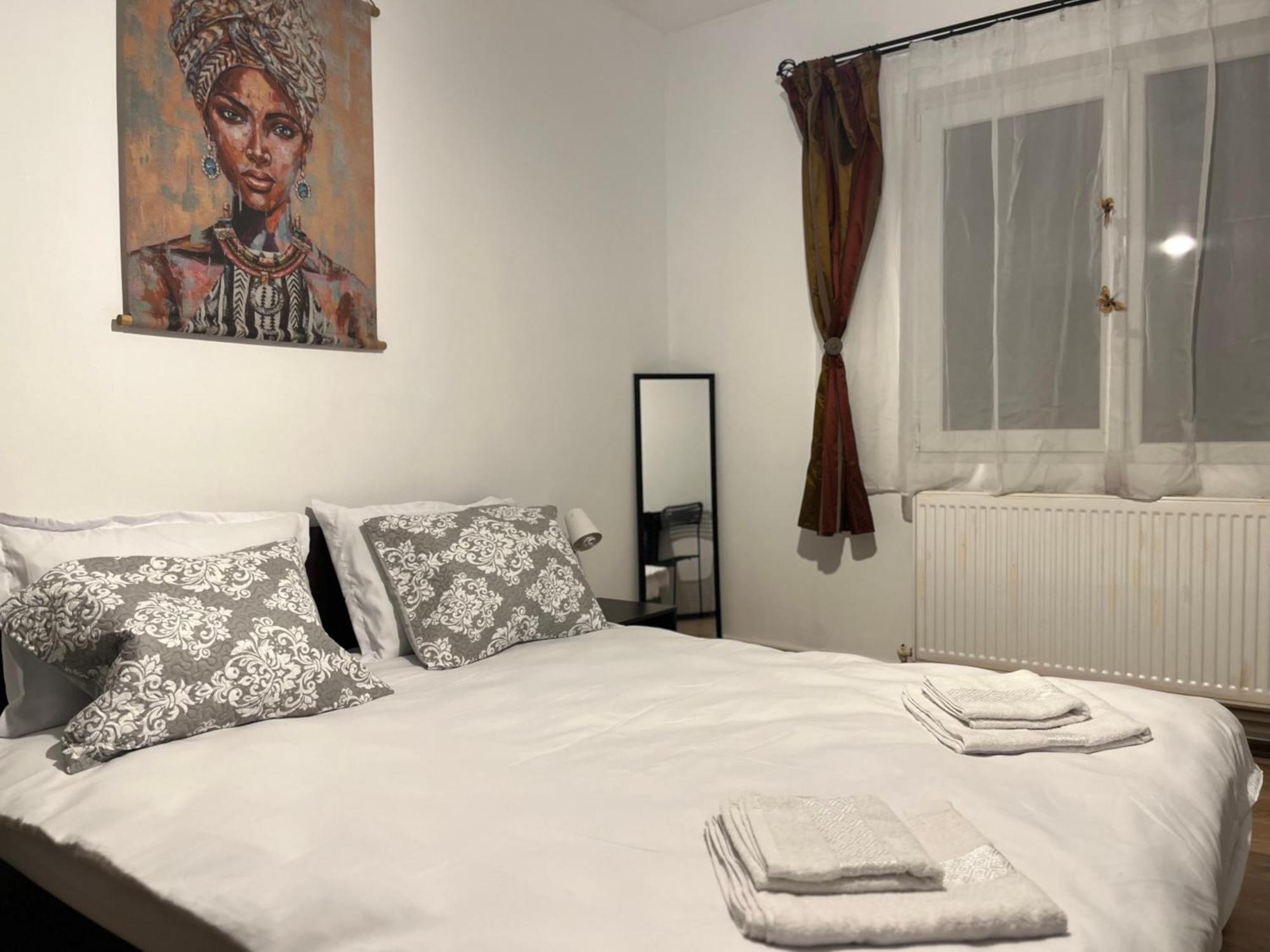 Steve Rooms Iasi Exterior foto
